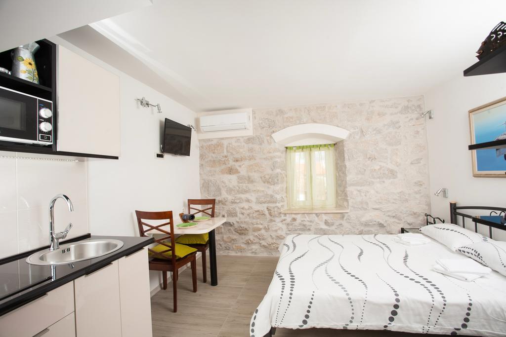 Apartments & Room Kartolina Split Exterior photo